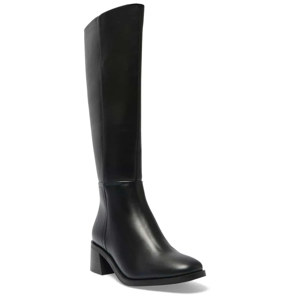 Carson Boot in Black