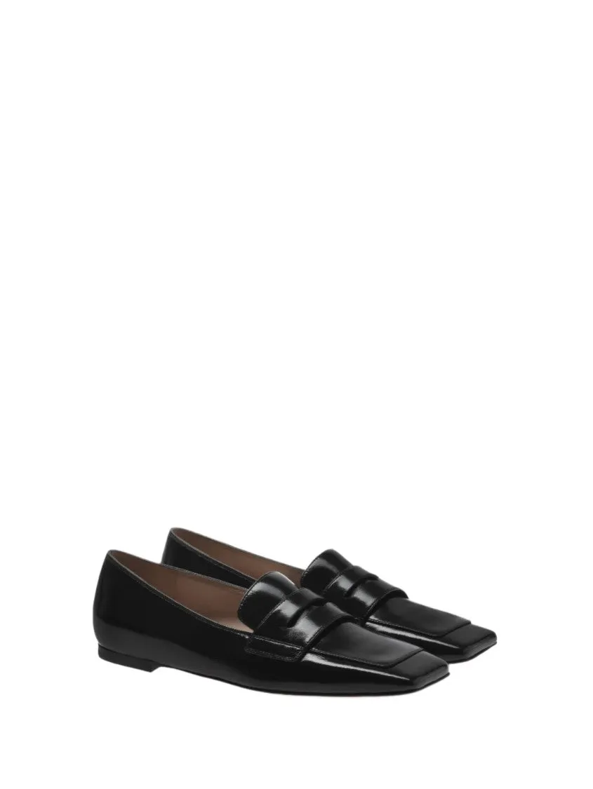 Christina Loafer 05