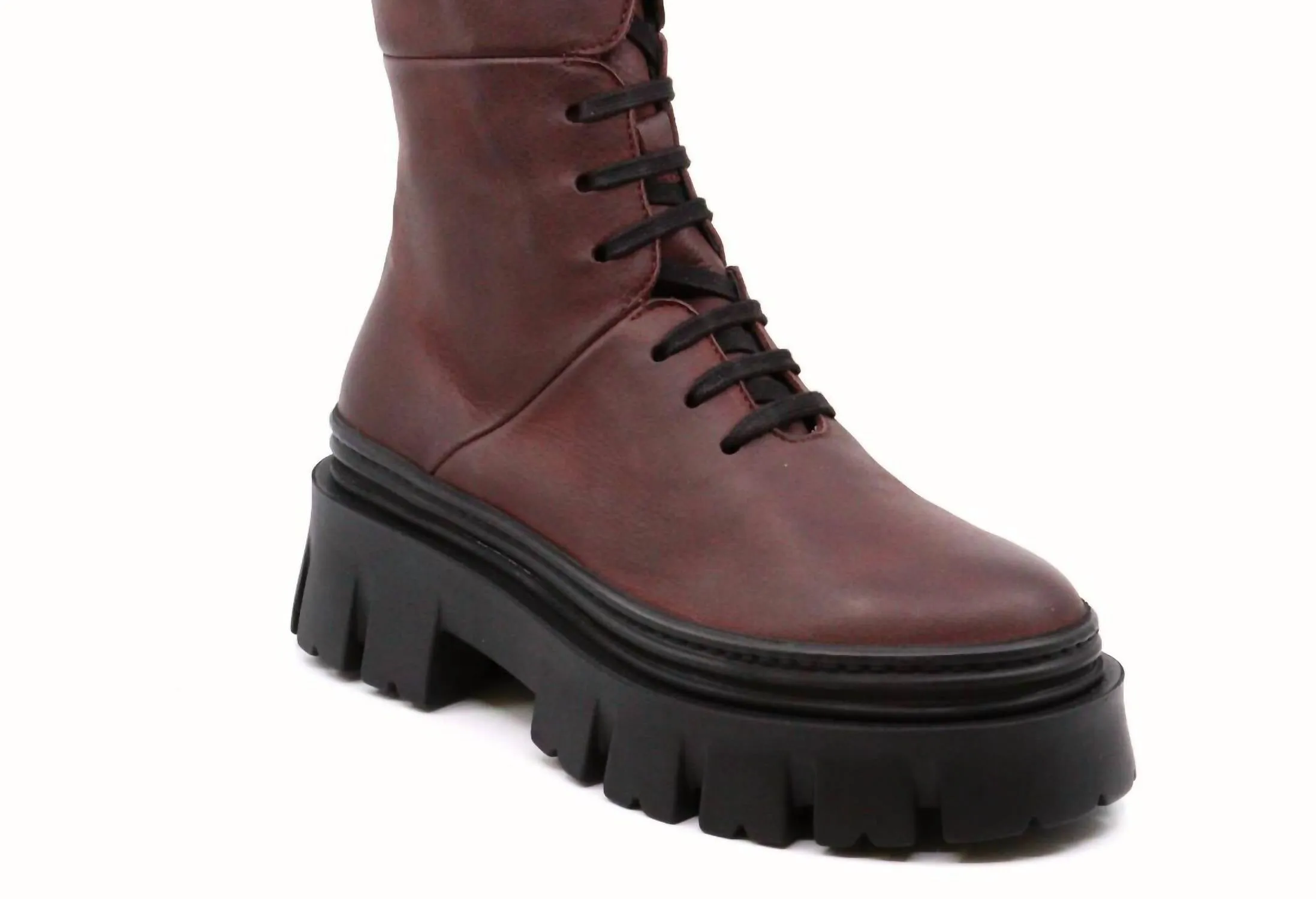 Chunky Leather Lace Up Boots In Gas Melanzana
