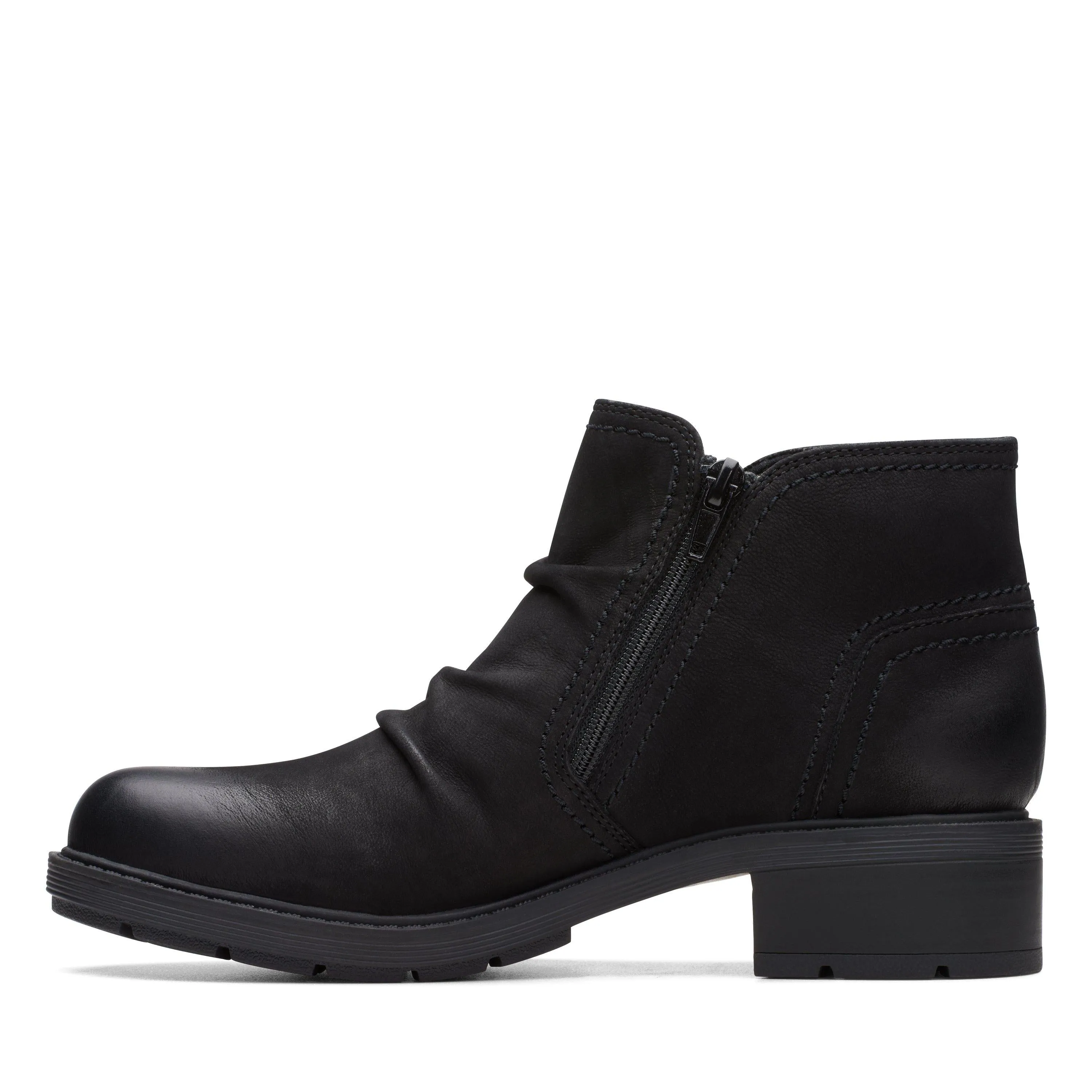 Clarks Hearth Faye in Black Nubuck