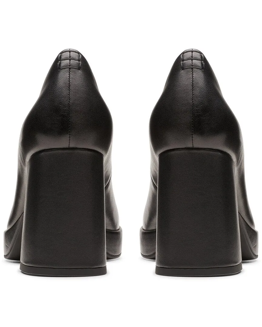 Clarks Zoya85 Court Leather Flat