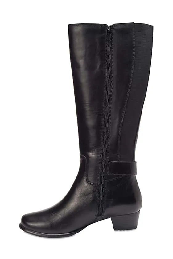 Diplomat Boot in Black Leather
