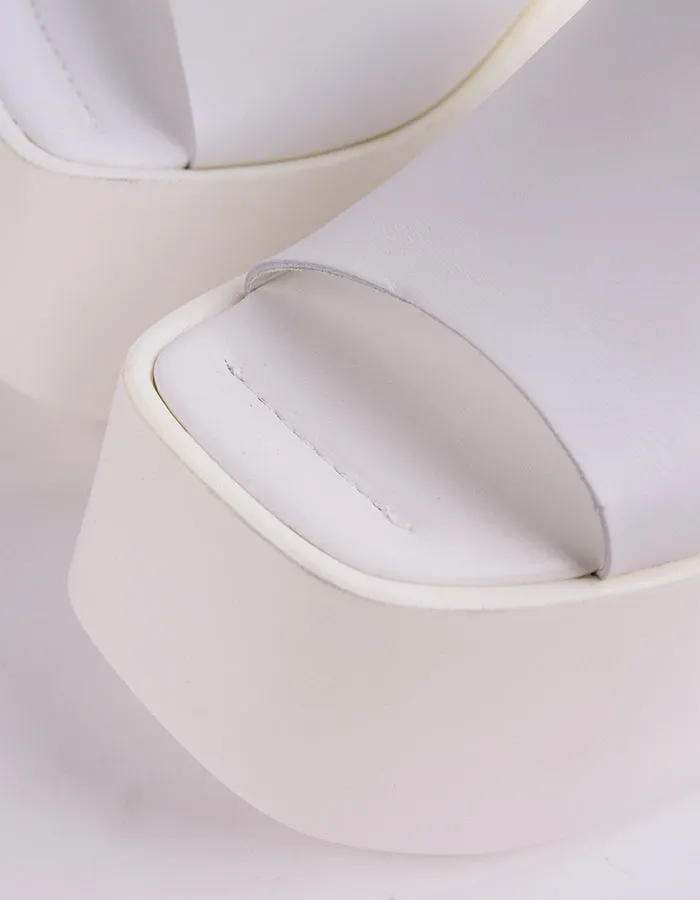 Fidle White Leather