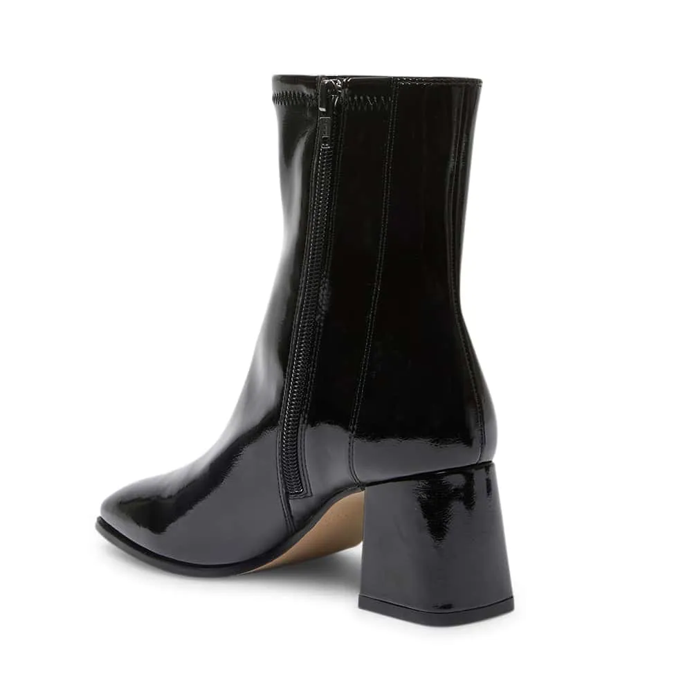 Hampton Boot in Black Patent Crinkle Stretch Patent