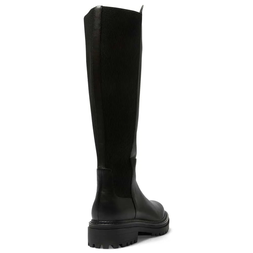 Hunter Boot in Black Smooth