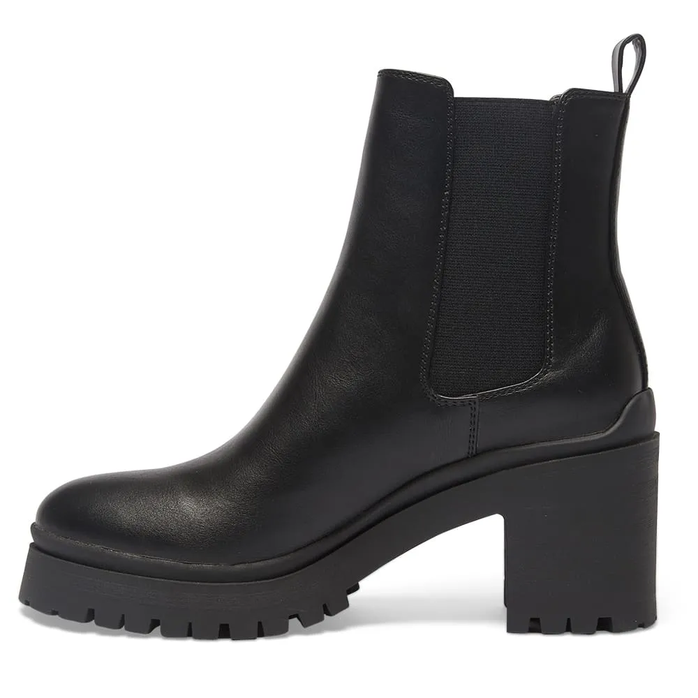 Jakarta Boot in Black Smooth