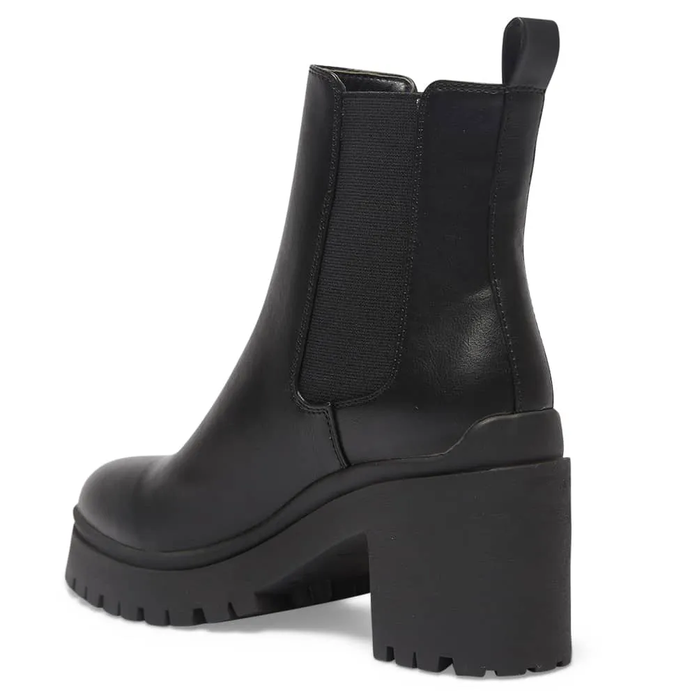 Jakarta Boot in Black Smooth