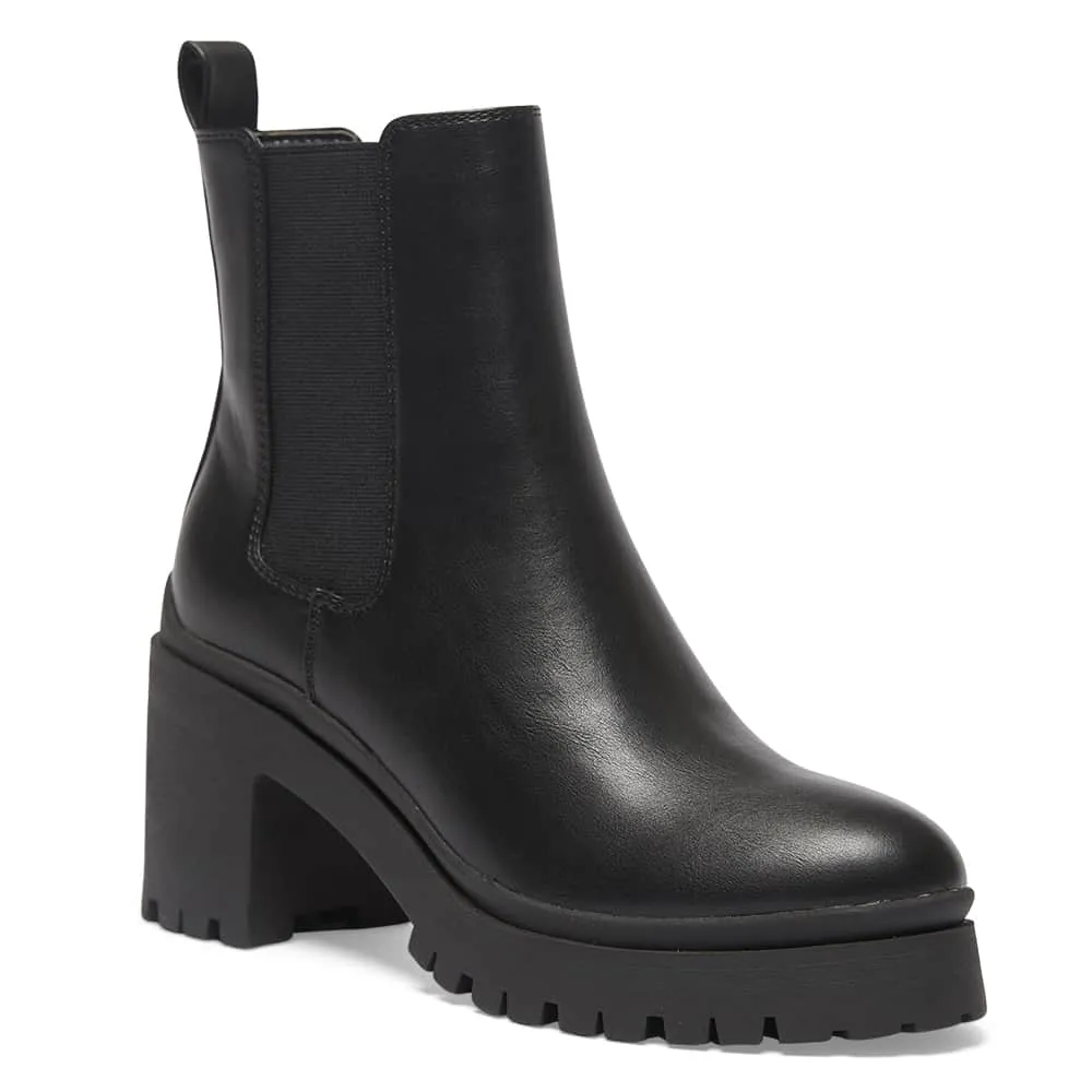 Jakarta Boot in Black Smooth