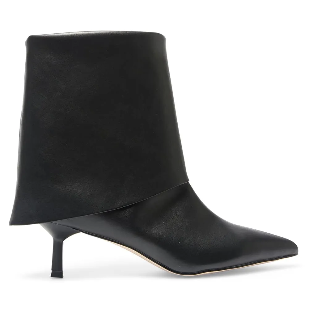 Julian Boot in Black Smooth