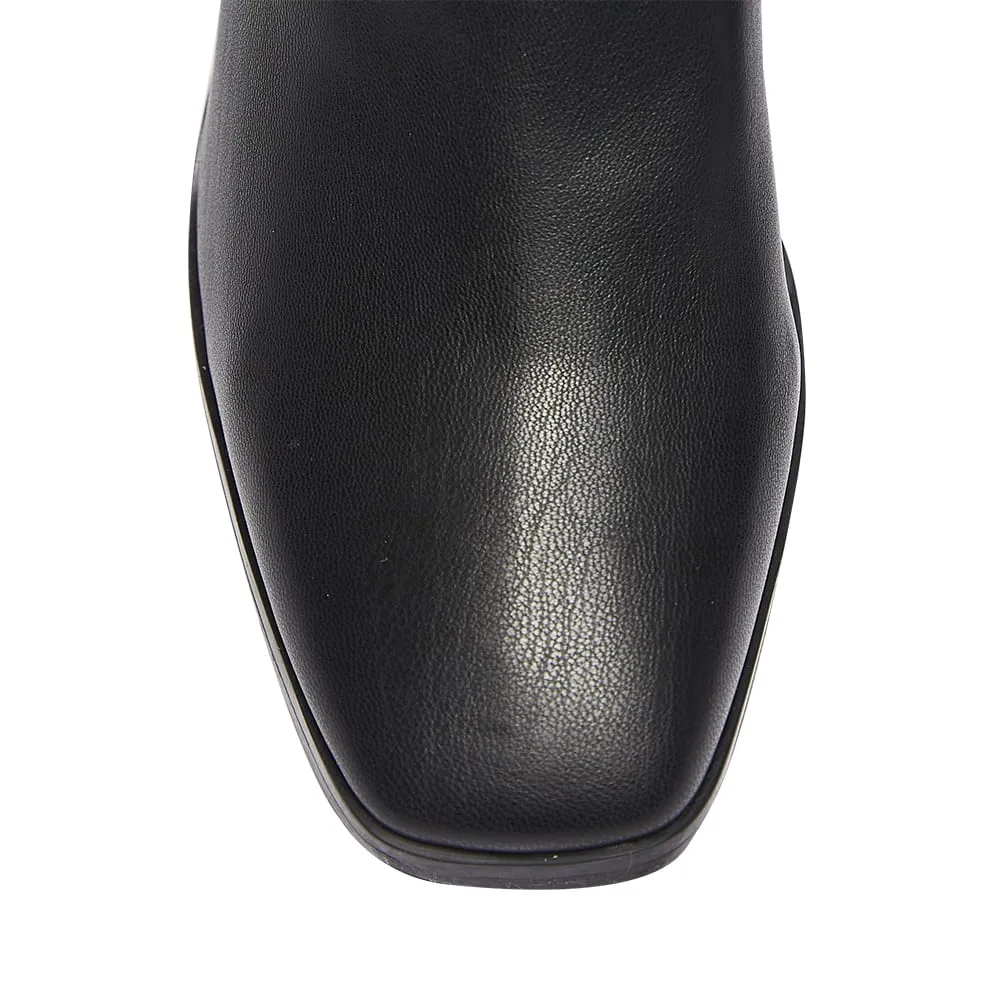 Macbeth Boot in Black Smooth