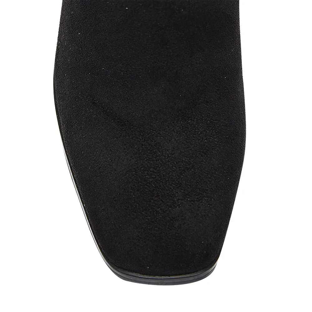 Macbeth Boot in Black Suede Look
