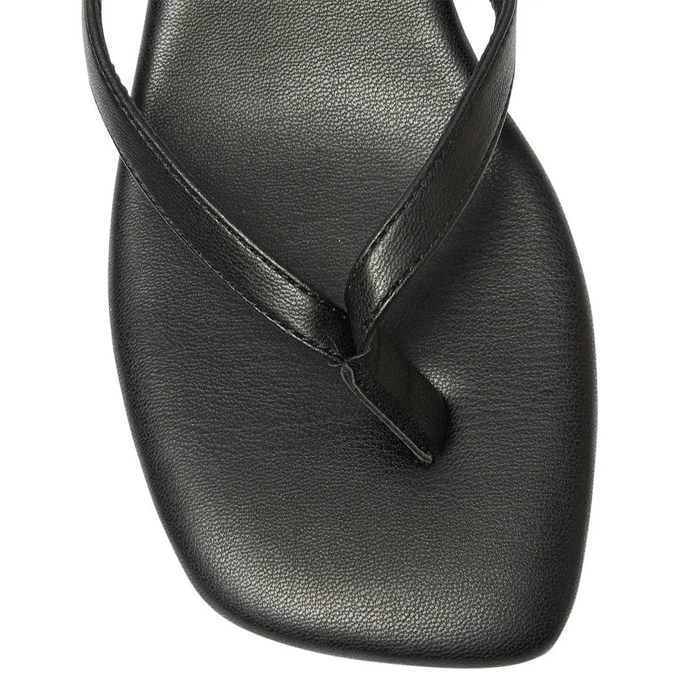 Malta Thongs in Black