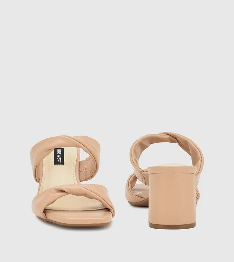 Nine West Gunie Sandals Women's 7 Beige Block Twisted Strap Heel Slip-On ZPO1386