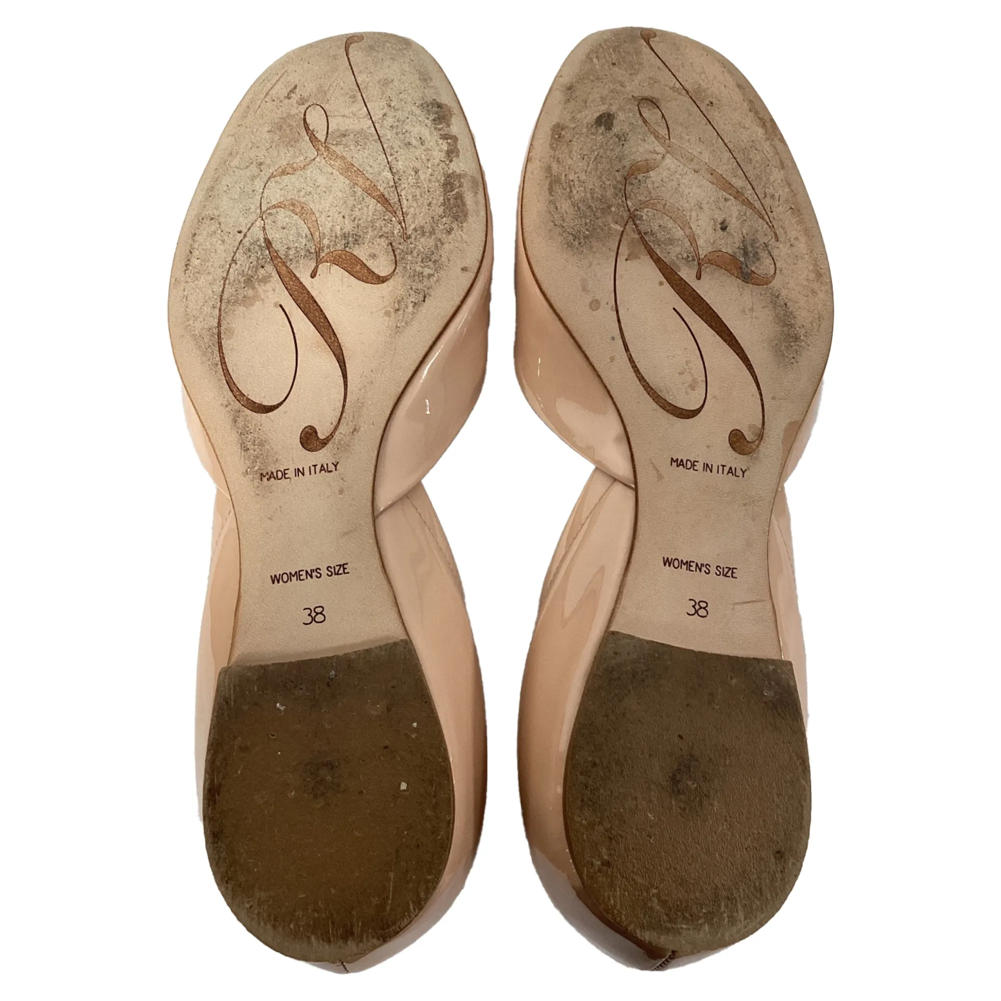 Roger Vivier Ballerine Buckle-Embellished Flats in Pink Patent Leather
