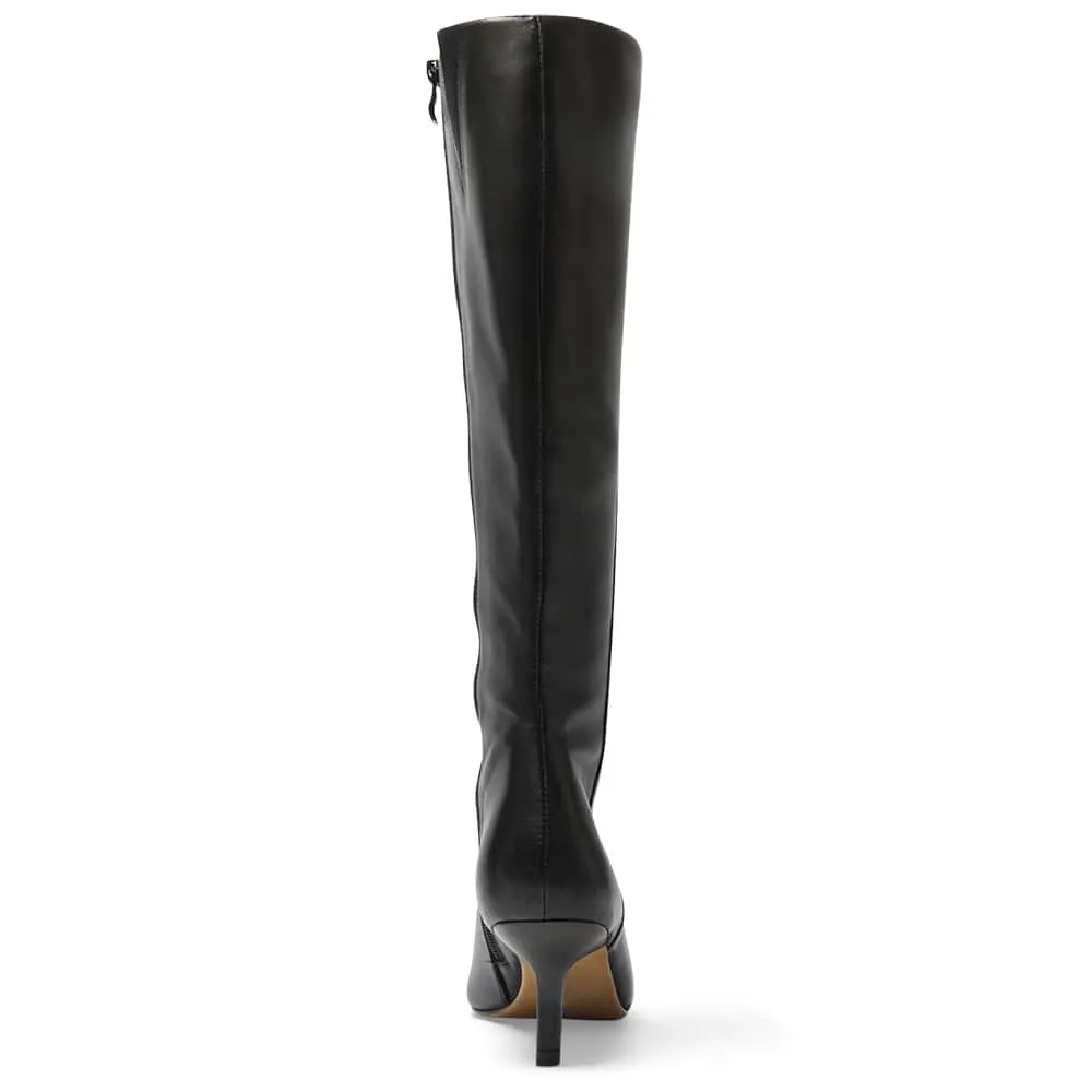 Roulette Boot in Black Leather
