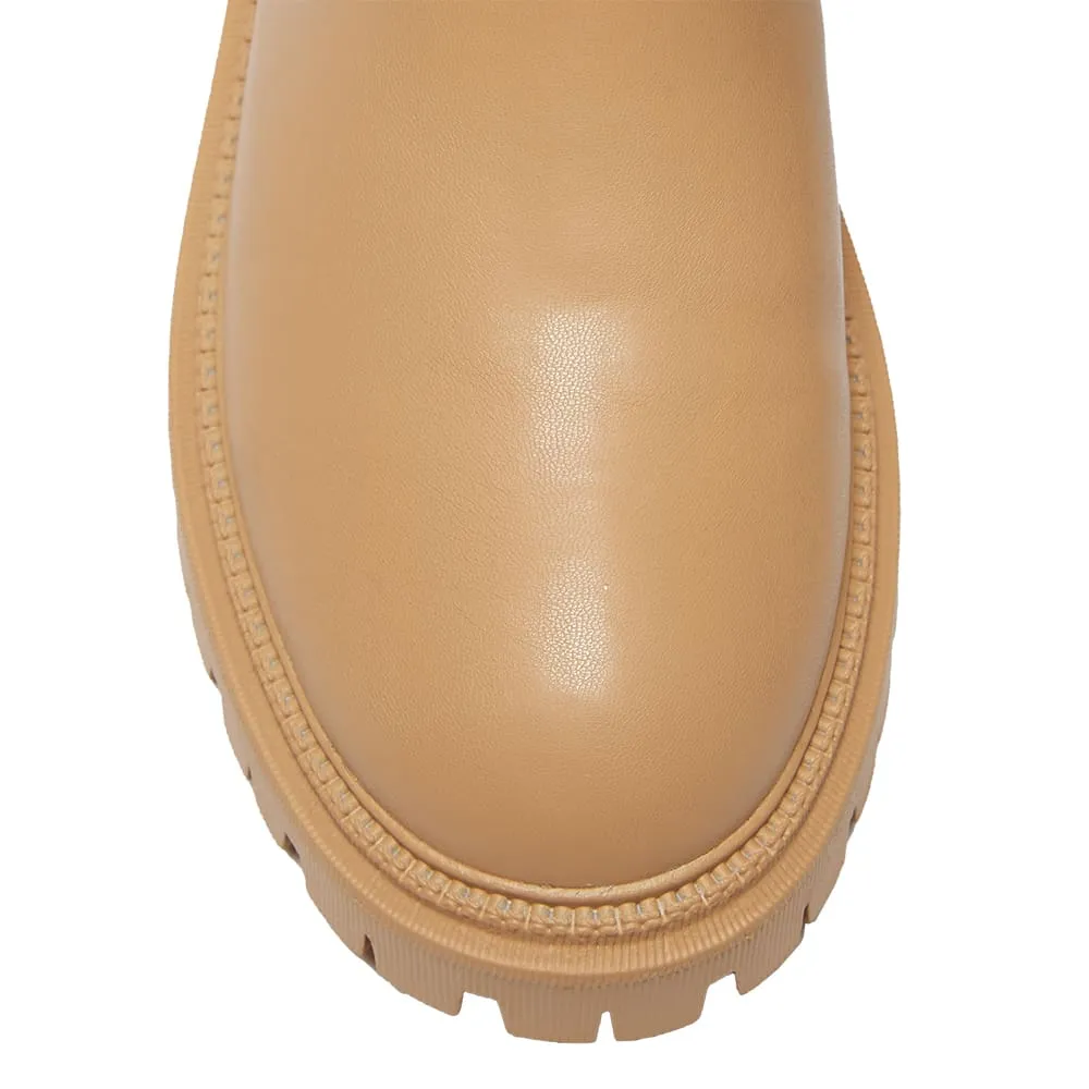 Ryan Boot in Camel Smooth