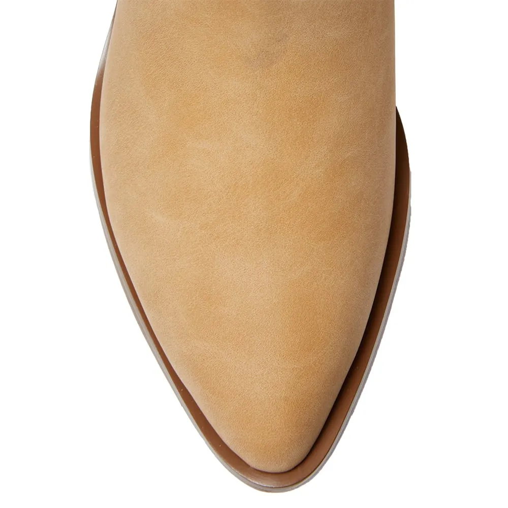 Saloon Boot in Camel Micro