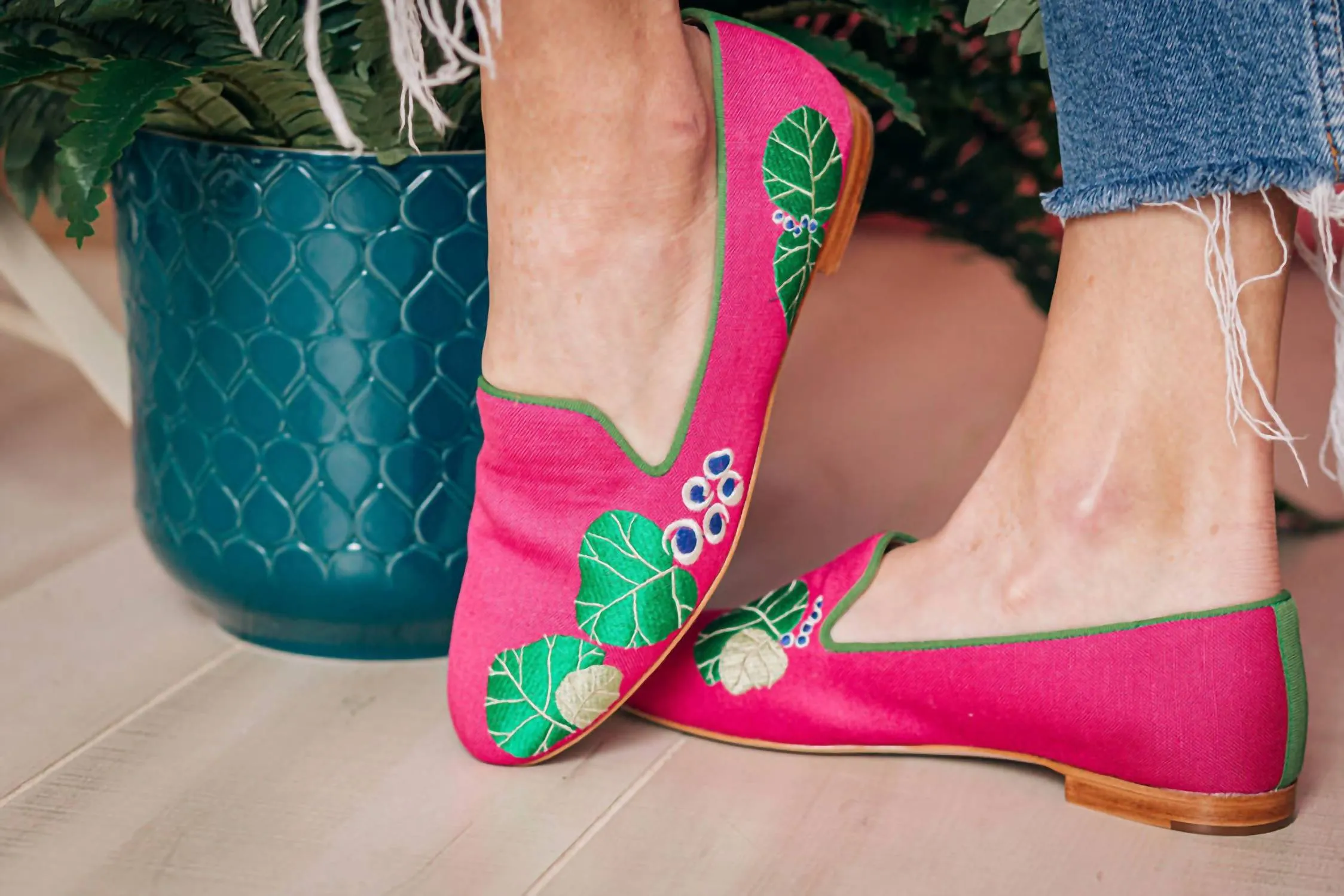 Sea Grapes Slipper In Fuchsia
