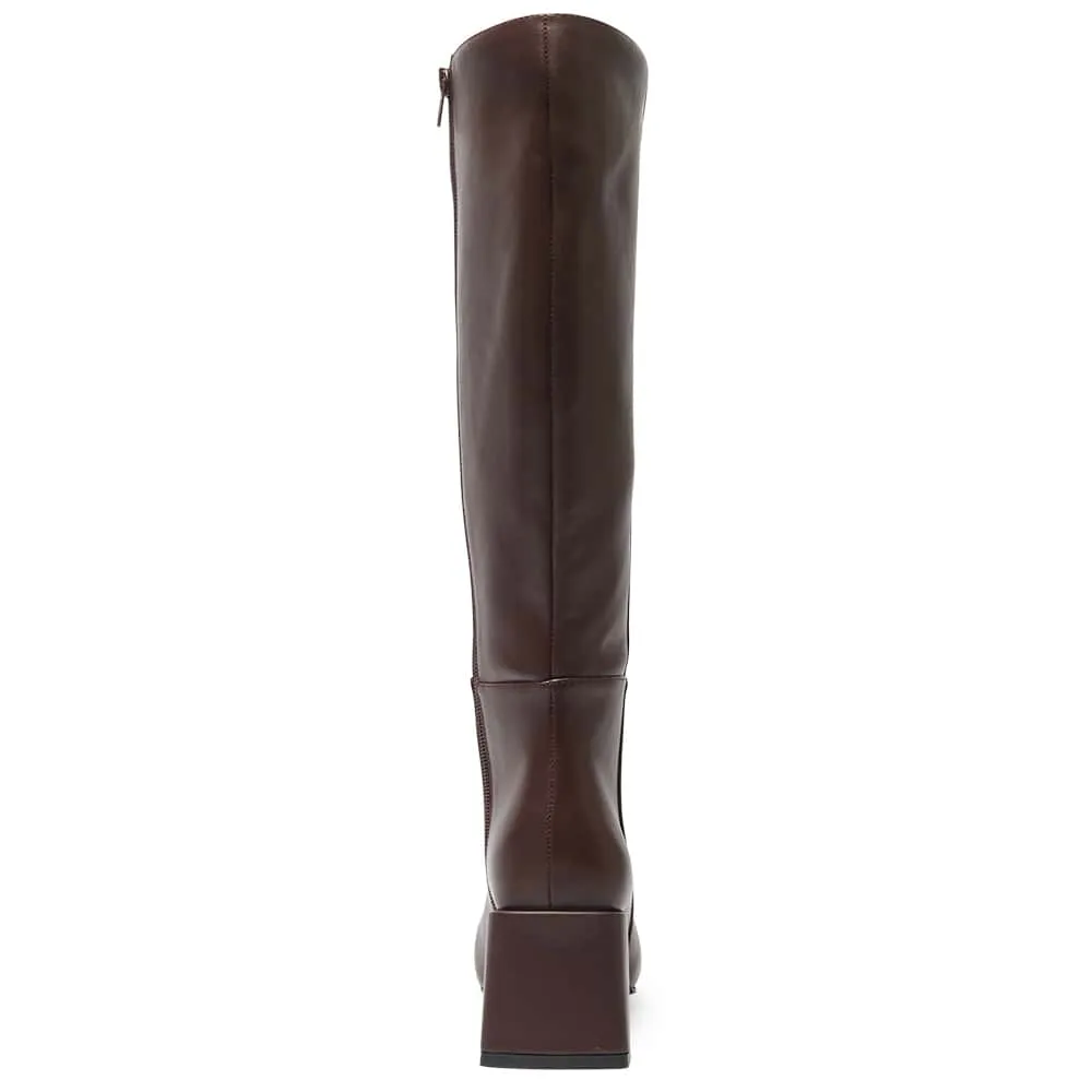 Tabby Boot in Wine Smooth