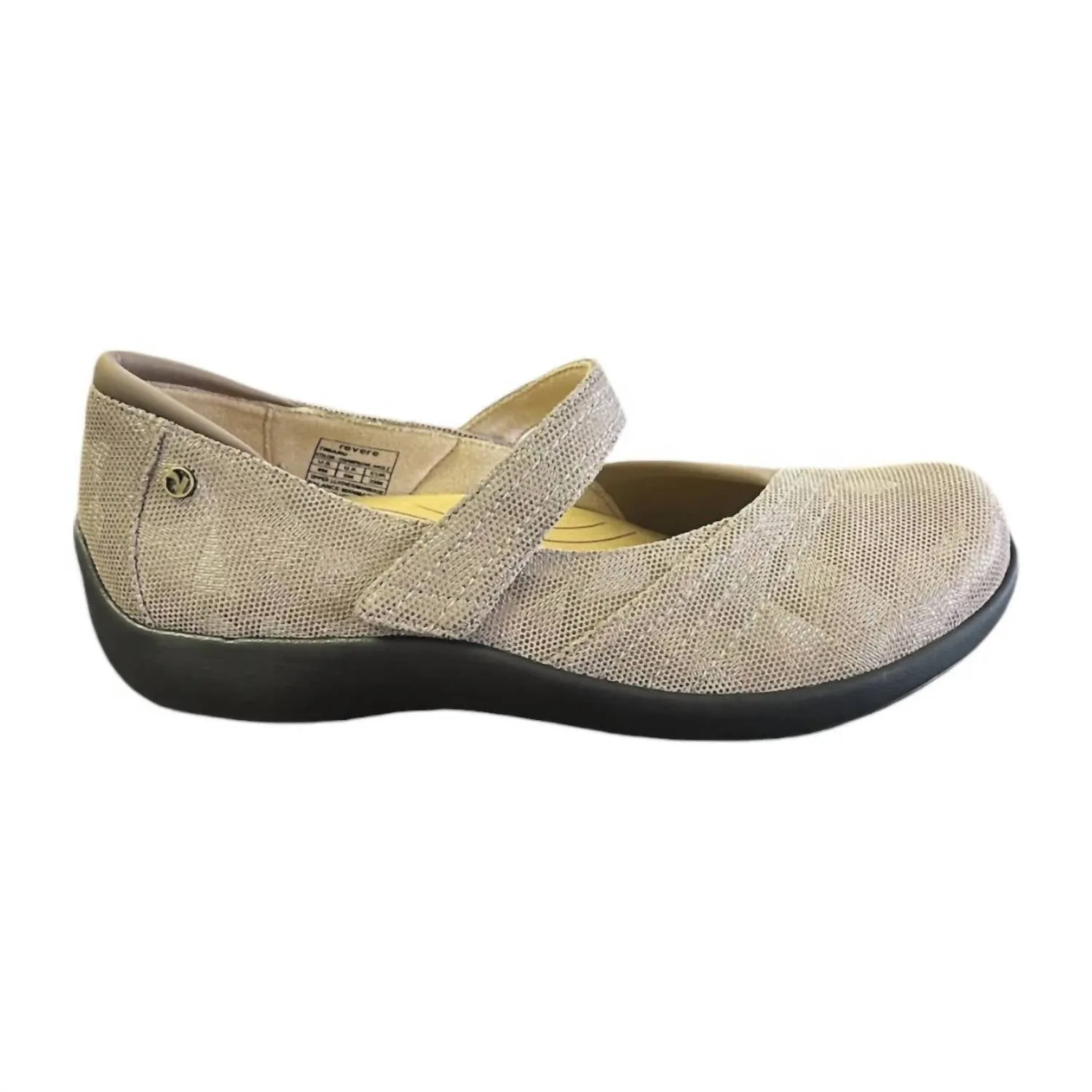 Women Timaru Sandal In Champagne Angle