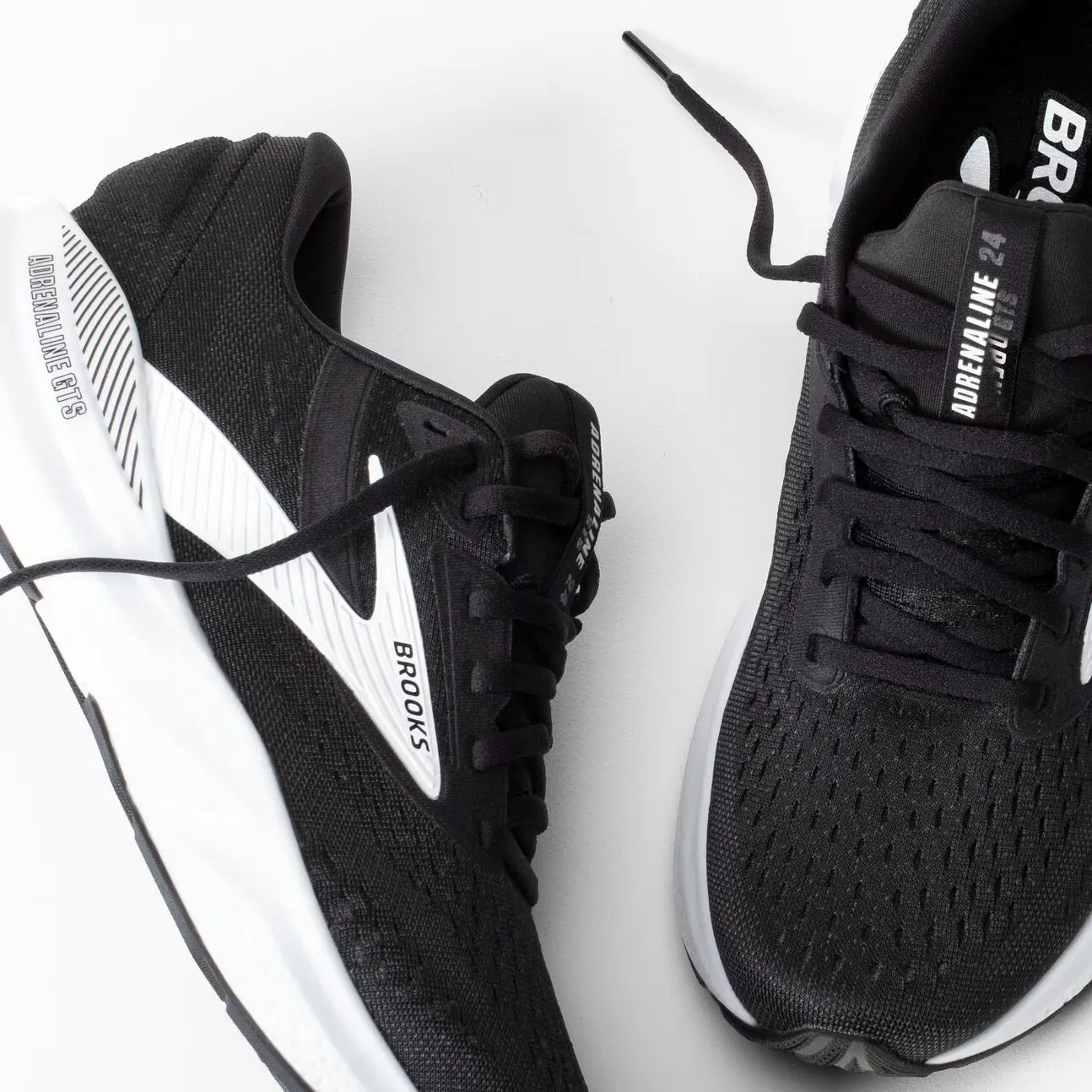WOMEN'S ADRENALINE GTS 24