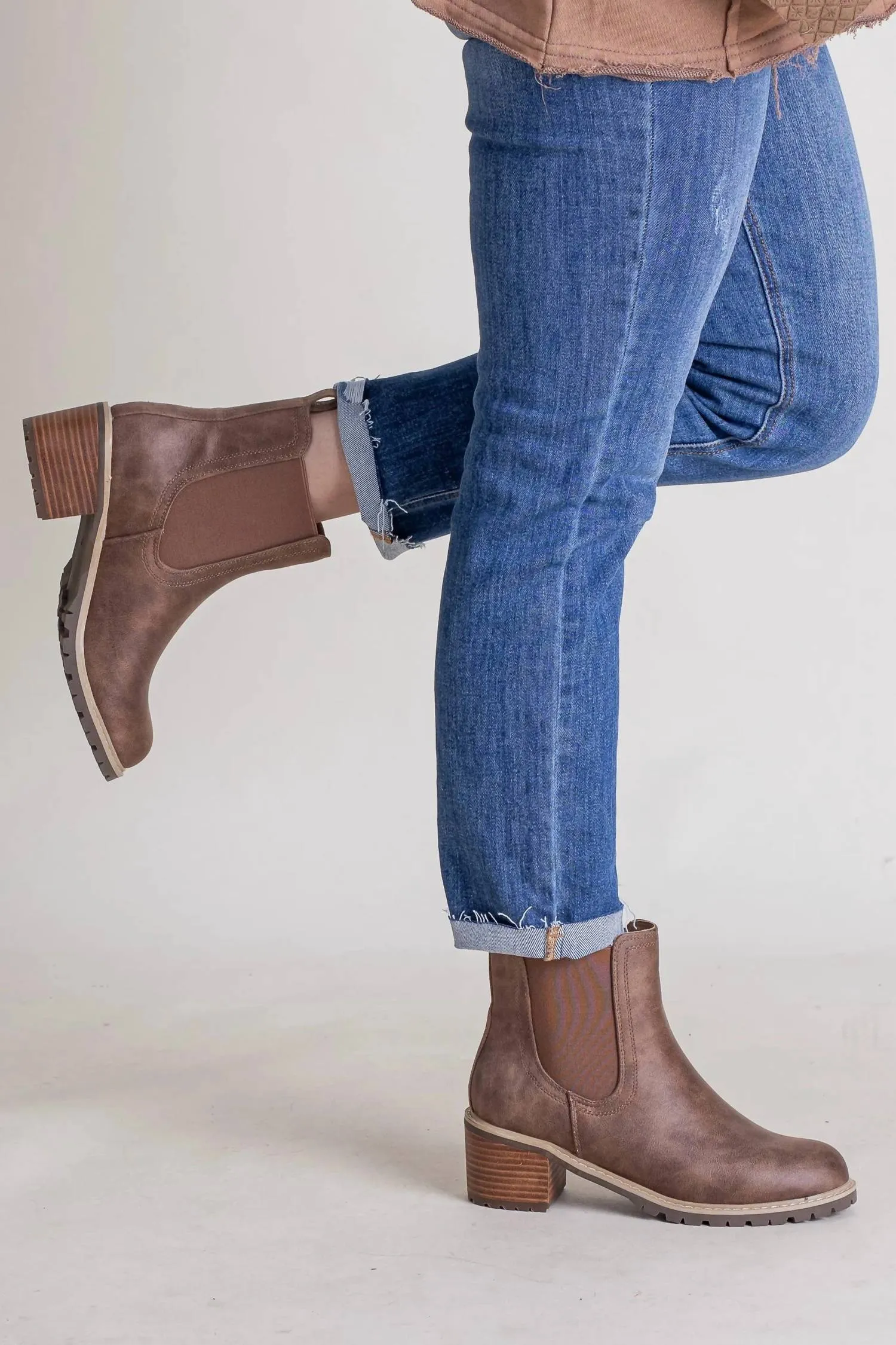 Women's Doohickey Heeled Boots In Taupe