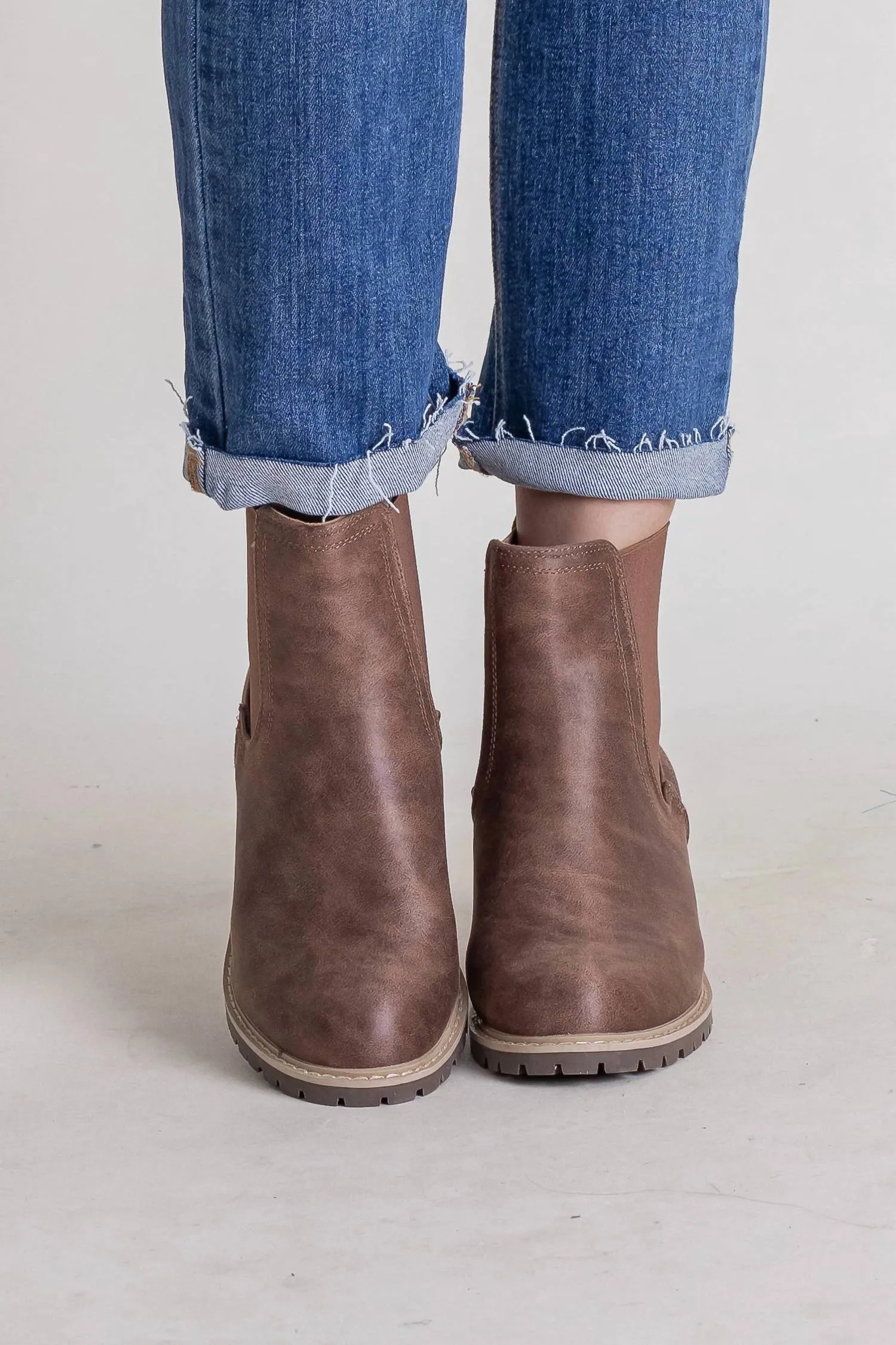 Women's Doohickey Heeled Boots In Taupe