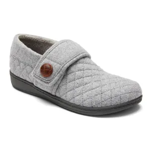 Women's Jackie Flannel Slipper In Grey