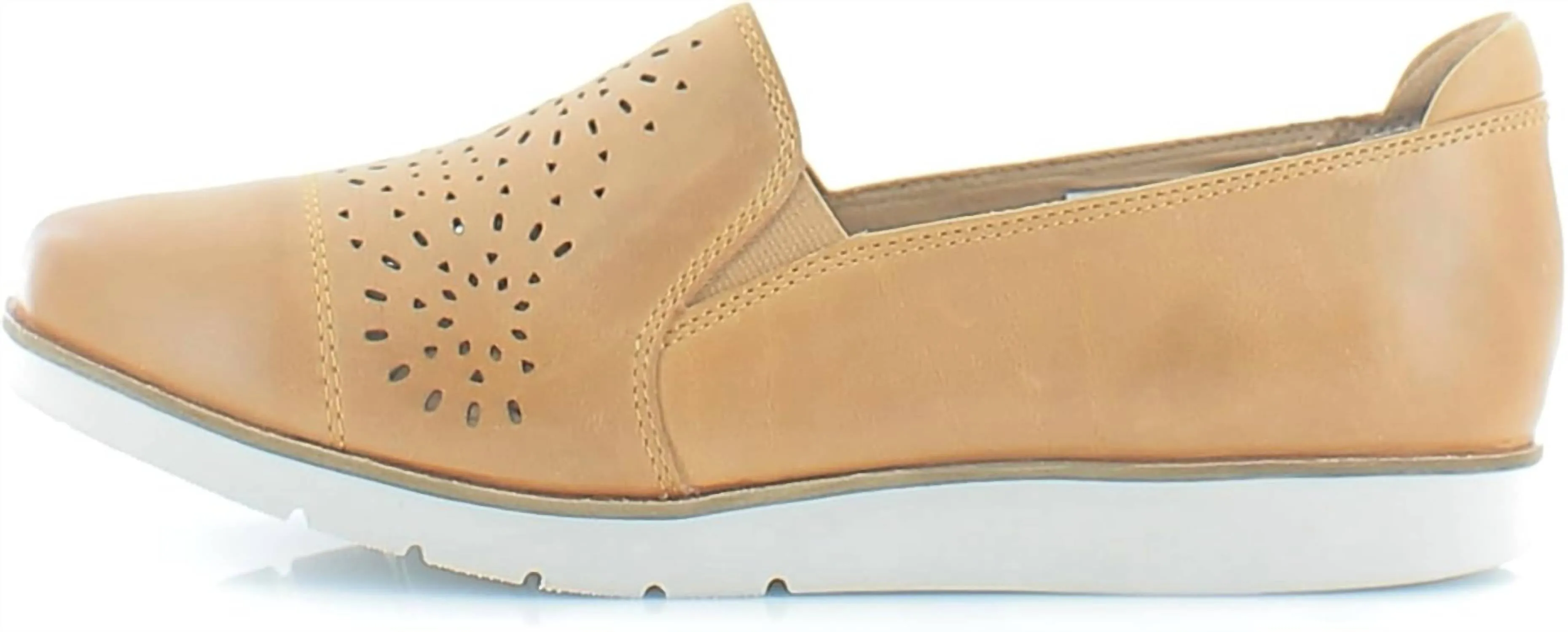 Women's Laci Gore Slip On Shoes In Honey