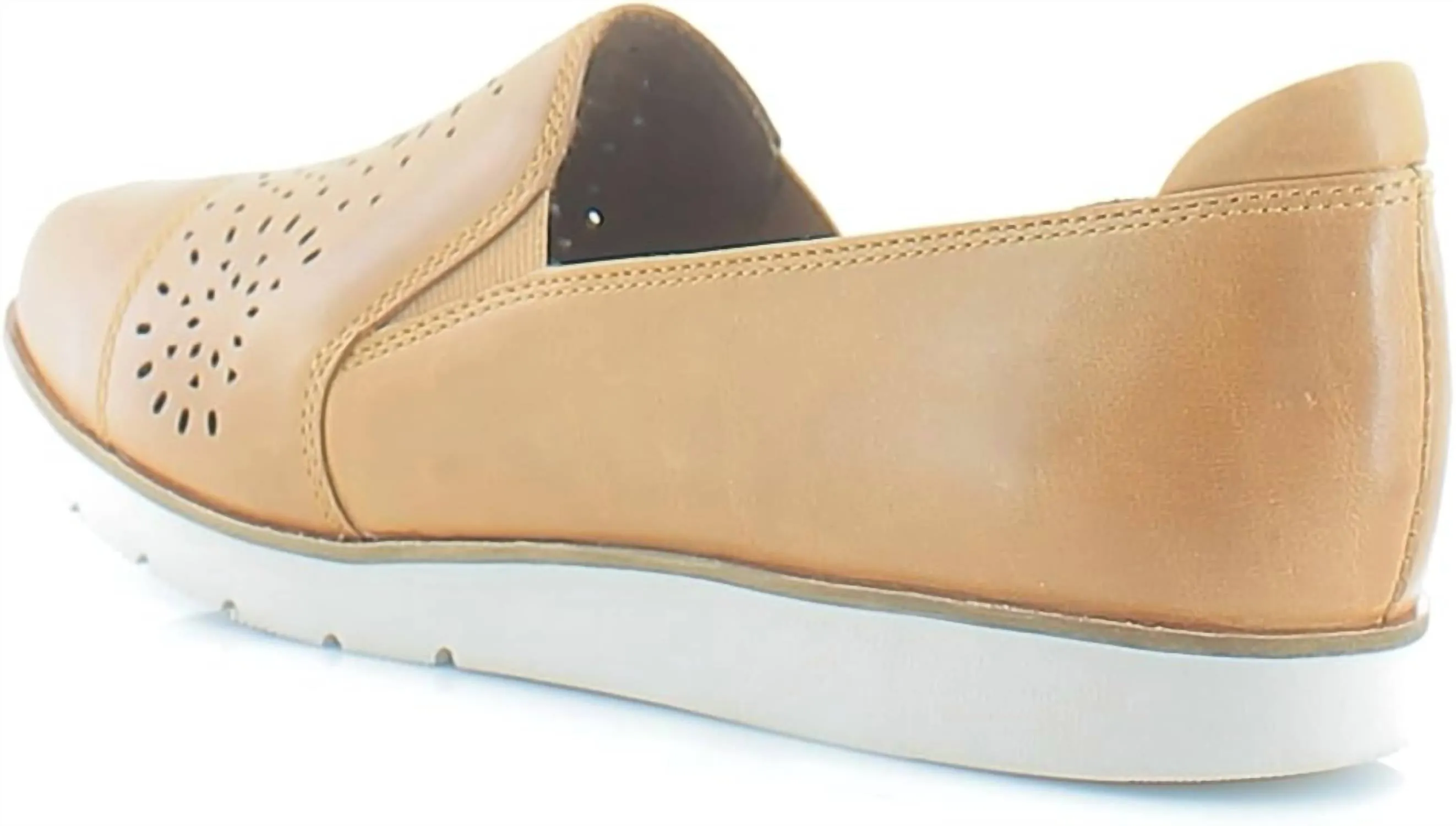Women's Laci Gore Slip On Shoes In Honey