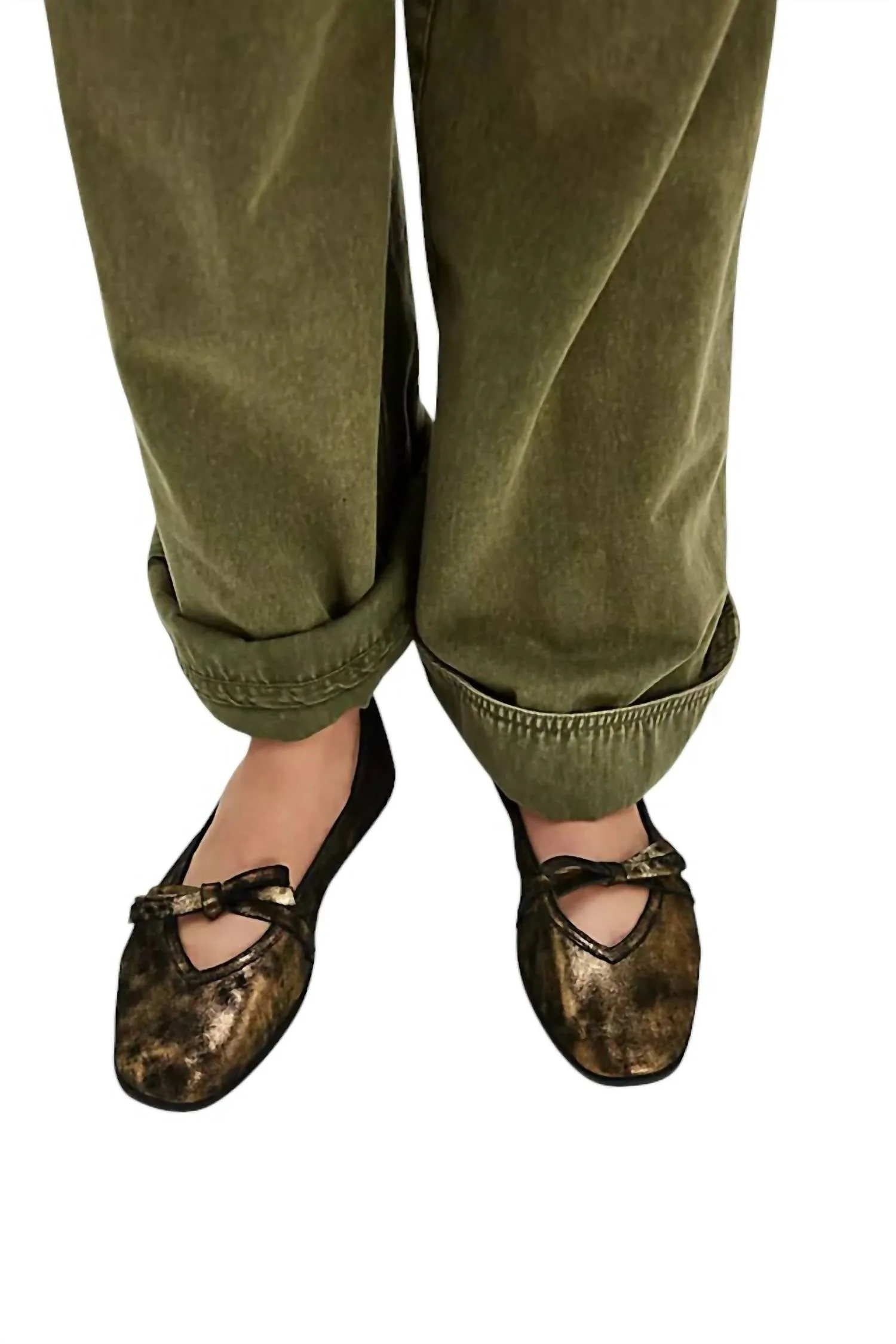 Women's Mania Bow Flats In Bronze Age Metallic
