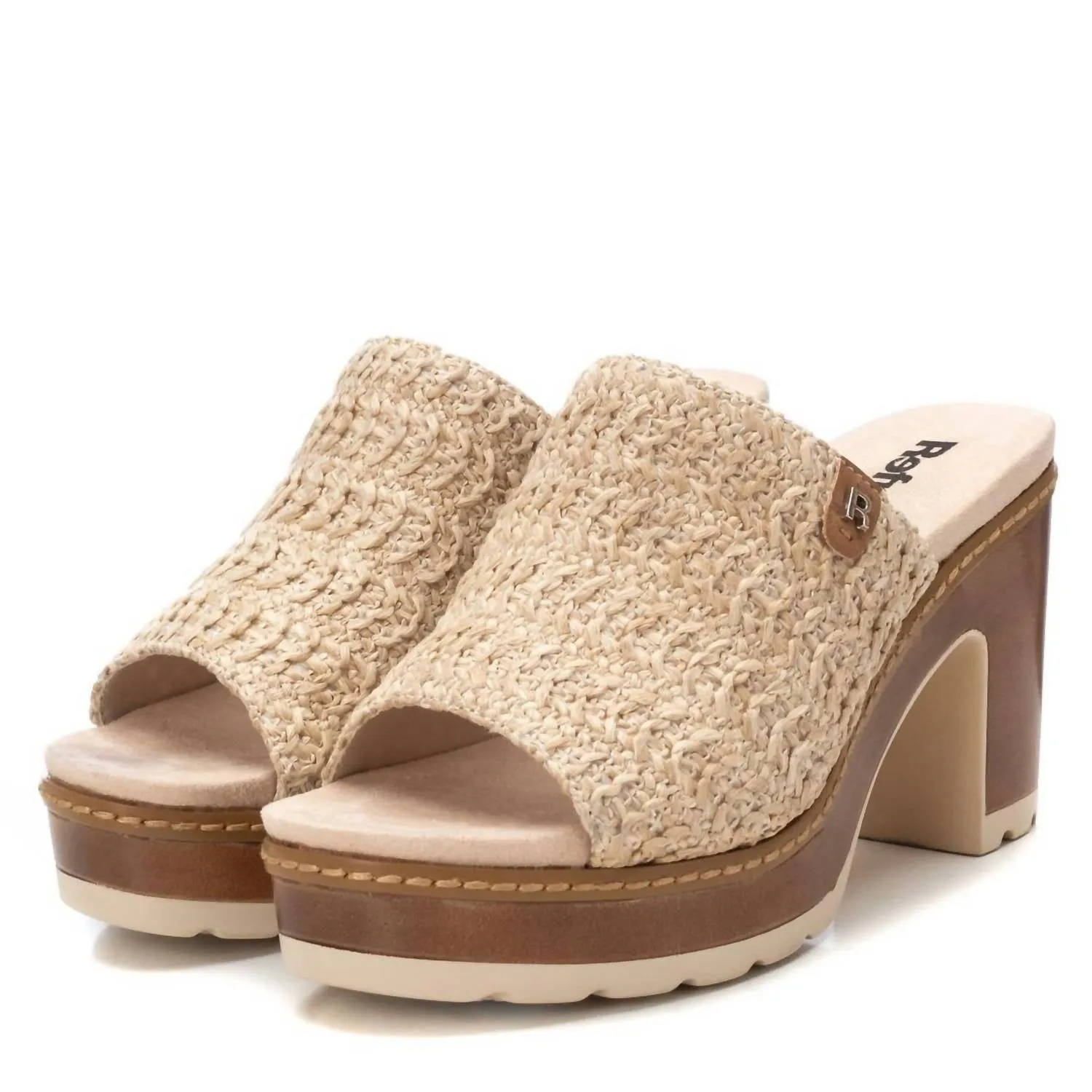 Women's Sandals In Beige