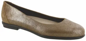 Women's Scenic Ballet Flat In Sunstone