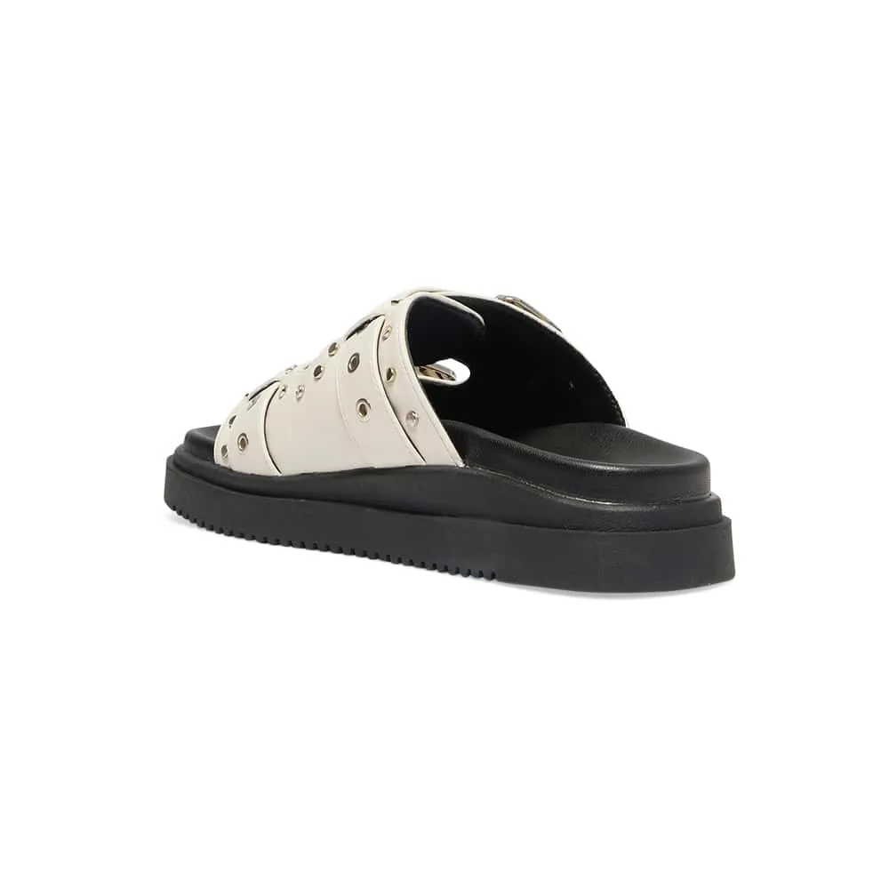 Zora Sandal in Beige Smooth