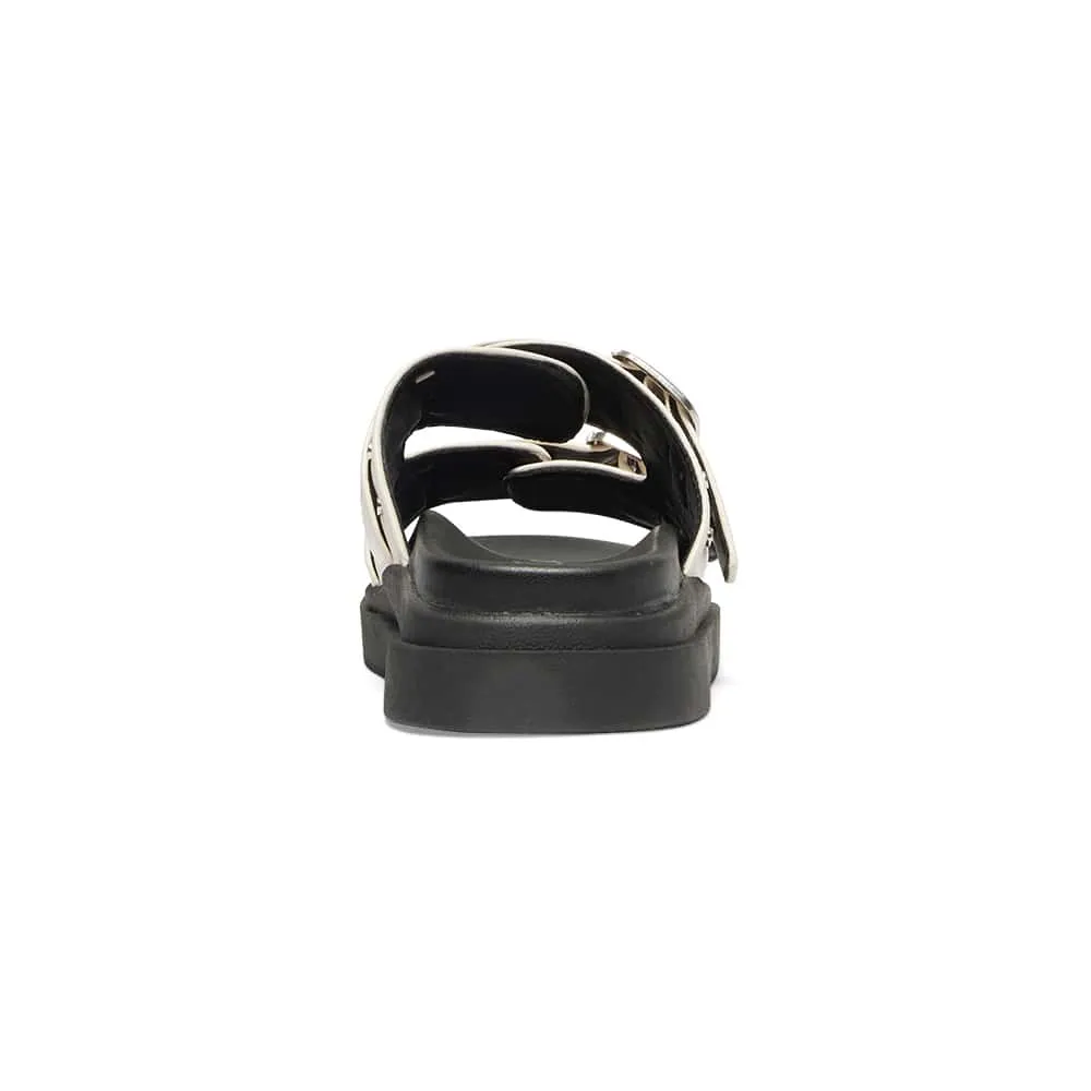 Zora Sandal in Beige Smooth