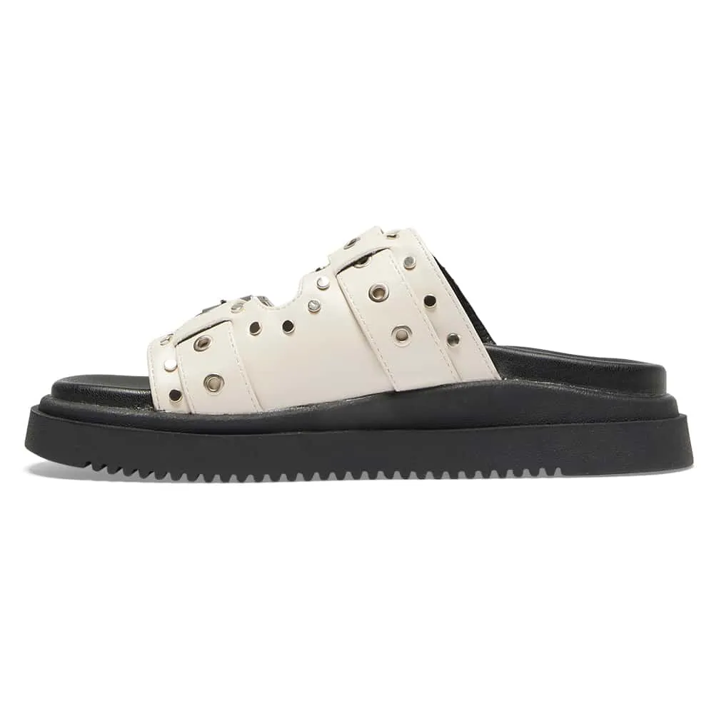 Zora Sandal in Beige Smooth